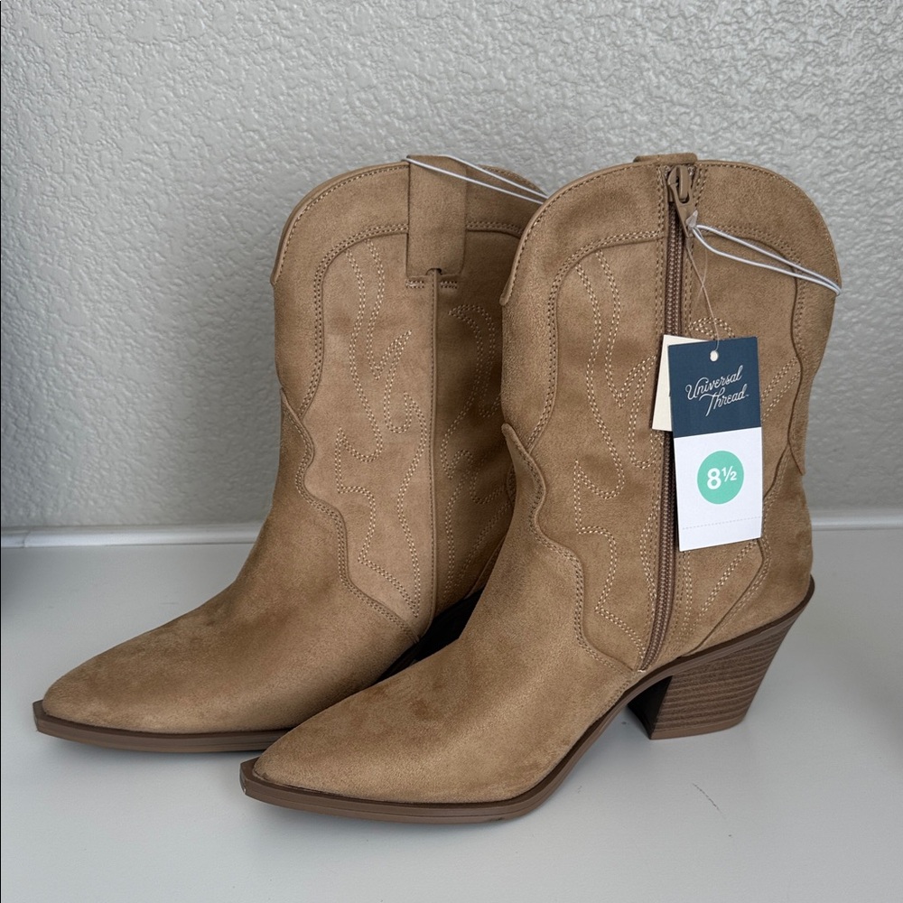 Target Universal Threads “Jacey” Booties